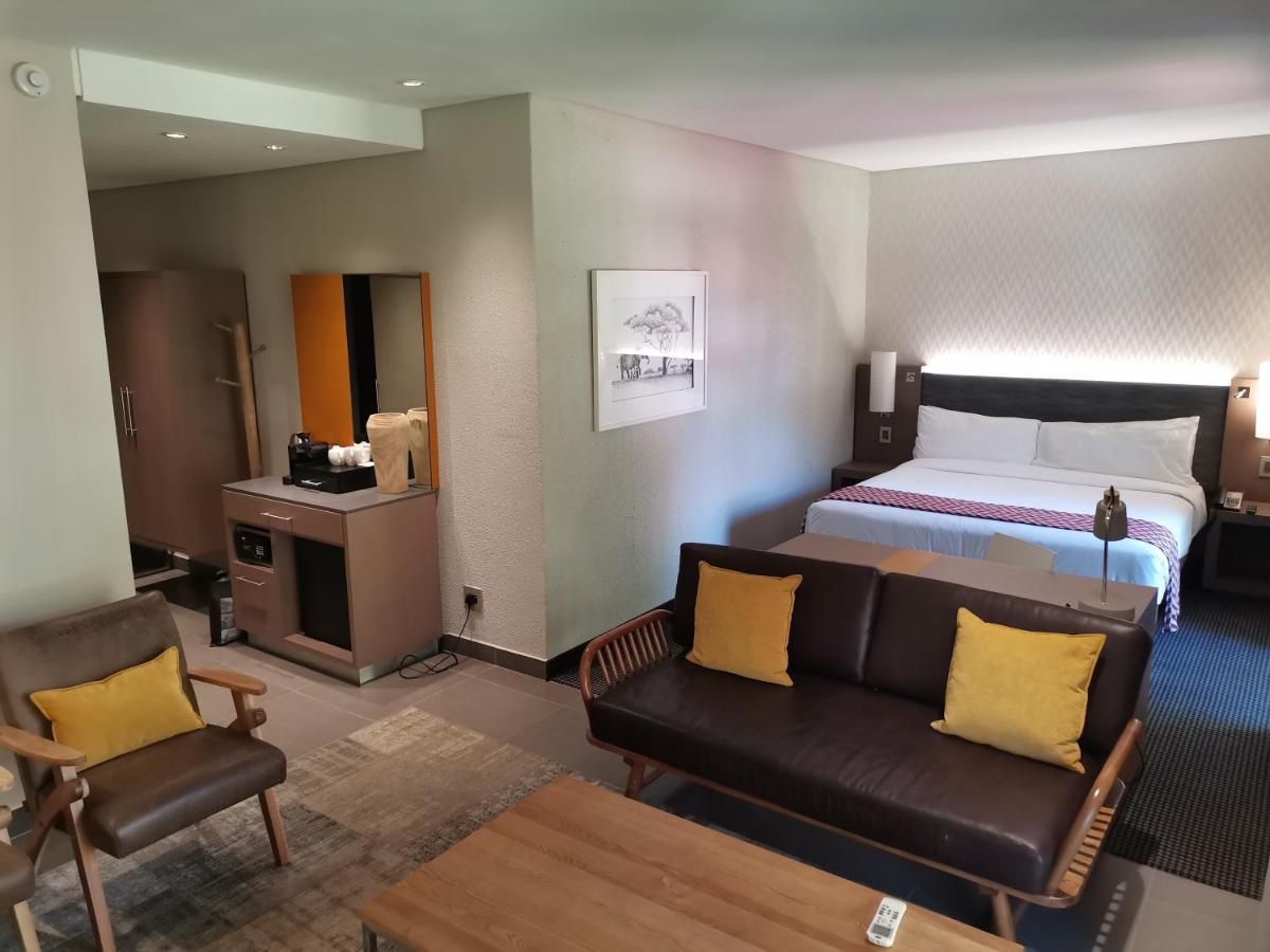 Garden Court Polokwane酒店 外观 照片